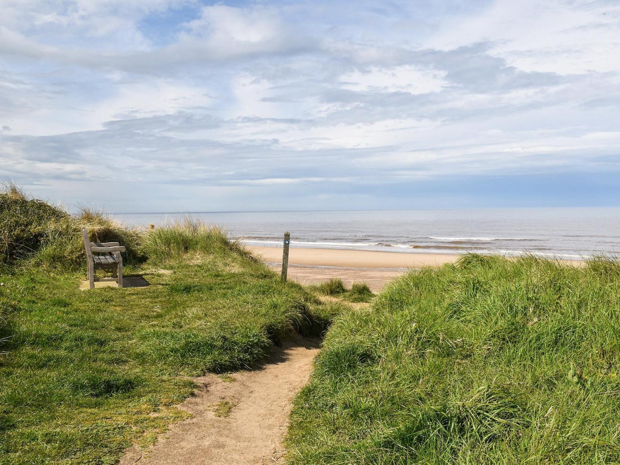 Once Upon A Tide Villa Bacton  Exterior foto